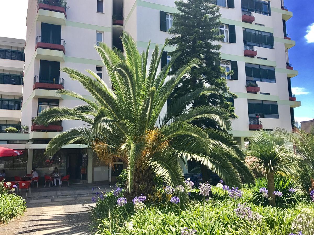 Old Town Apartment Elias Garcia ฟุงชาล ภายนอก รูปภาพ