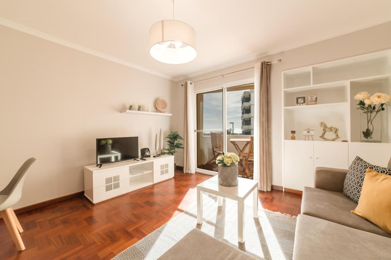Old Town Apartment Elias Garcia ฟุงชาล ภายนอก รูปภาพ