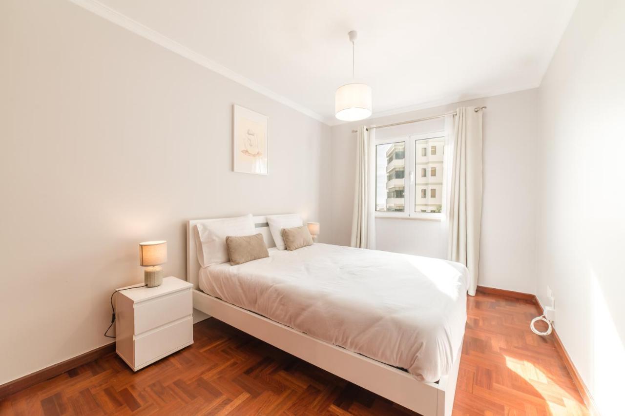 Old Town Apartment Elias Garcia ฟุงชาล ภายนอก รูปภาพ